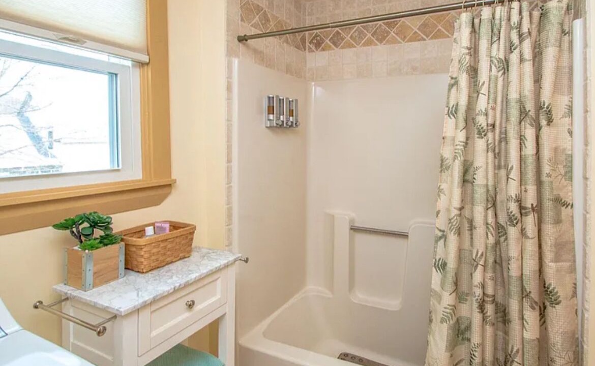Photo of Bathroom in Bartlett