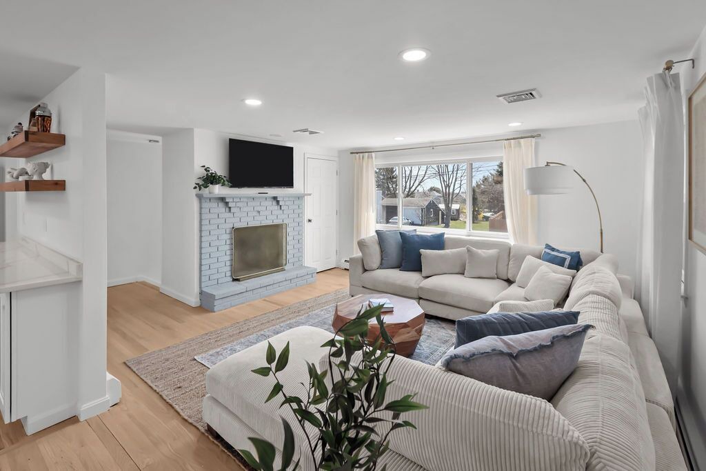 Photo of Livingroom in Portsmouth