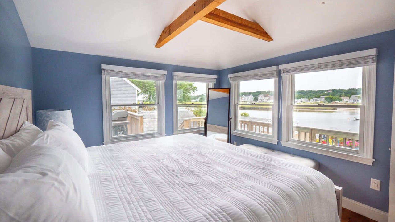 Photo of Bedroom in Humarock