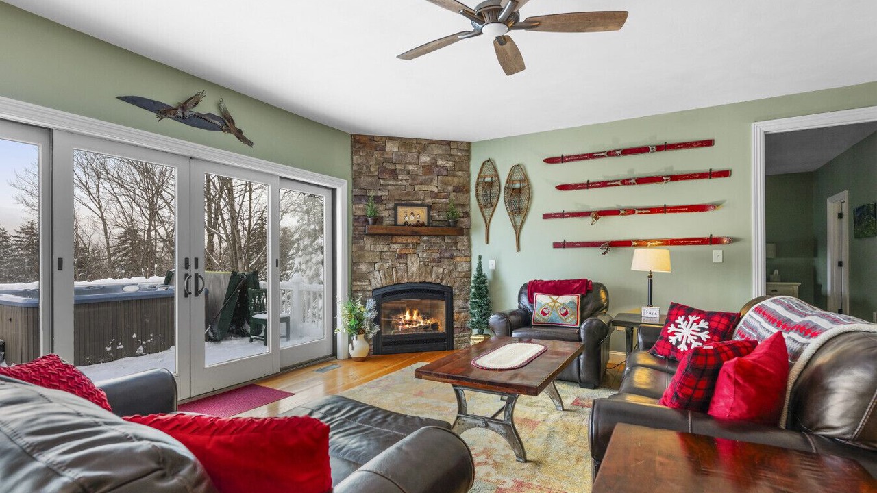 Photo of Livingroom in West Dover