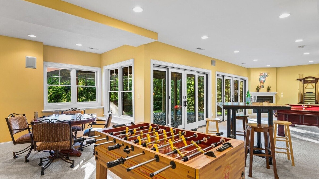 Photo of Livingroom in West Dover
