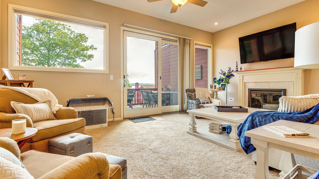 Photo of Livingroom in Gilford