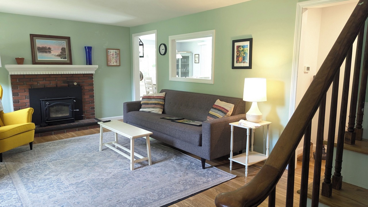 Photo of Livingroom in Mashpee