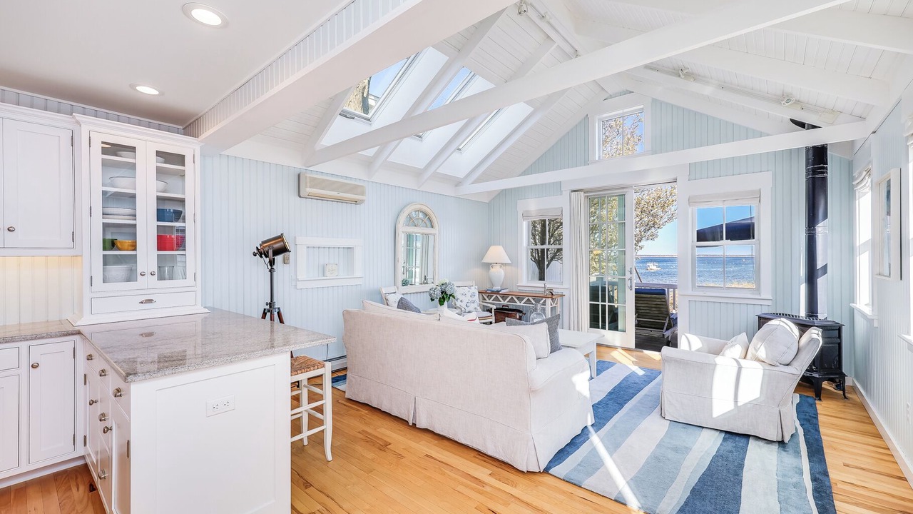 Photo of Livingroom in Provincetown
