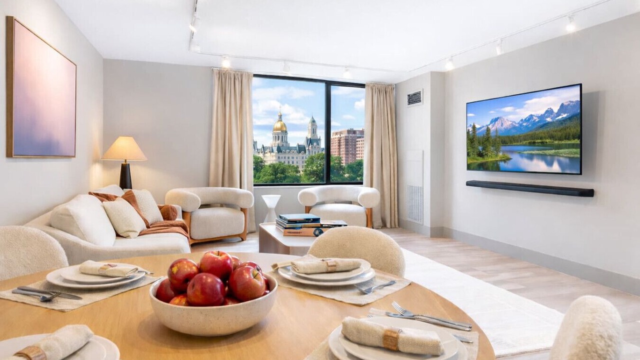 Photo of Livingroom in Downtown Hartford