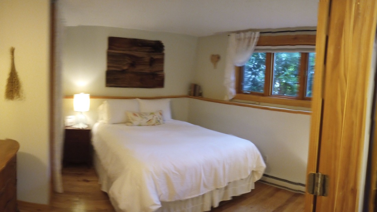 Photo of Bedroom in Campton