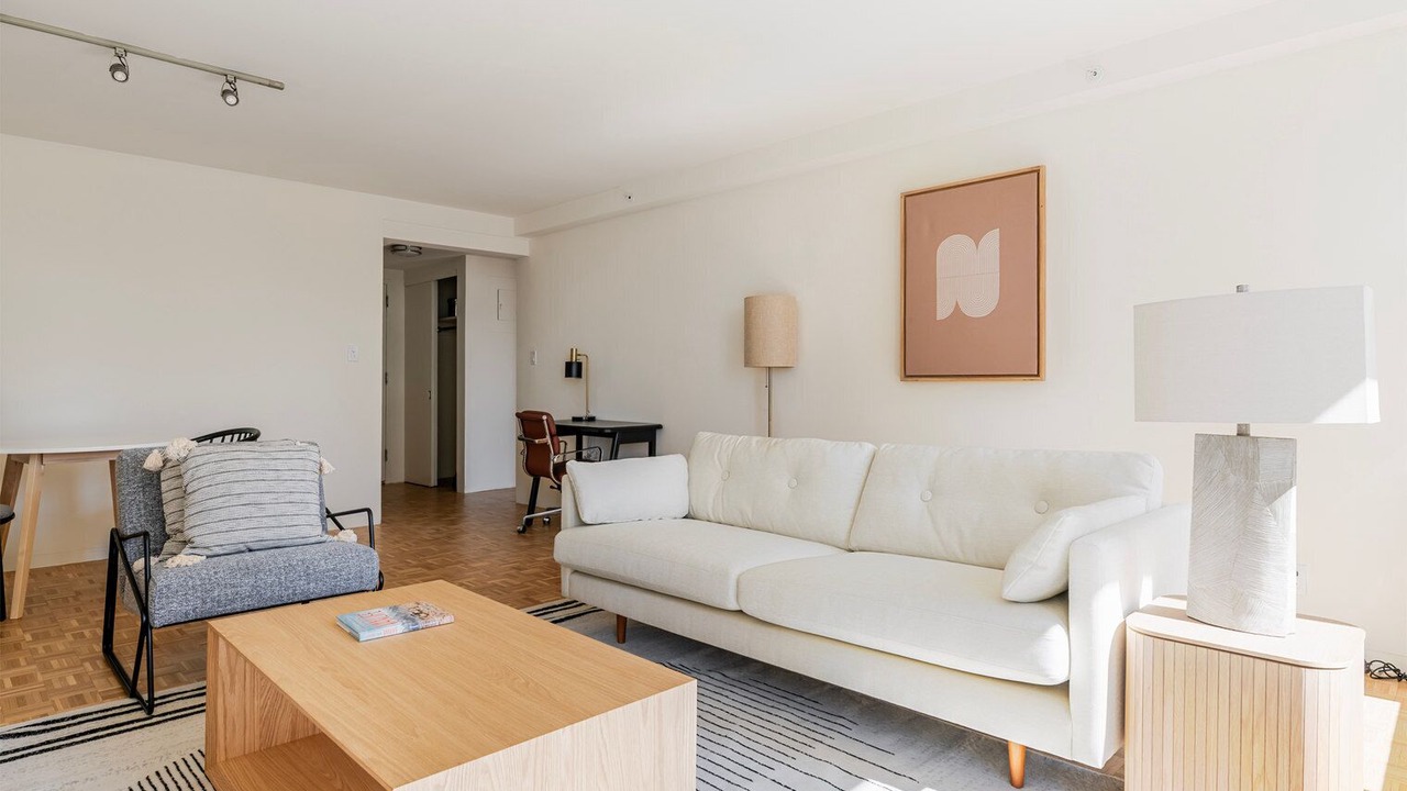 Photo of Livingroom in Prudential - St. Botolph