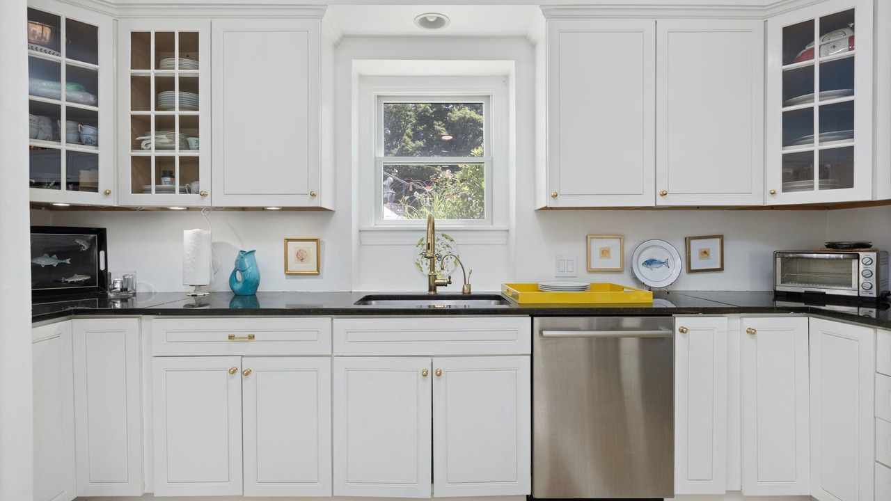 Photo of Kitchen in Cliff Walk