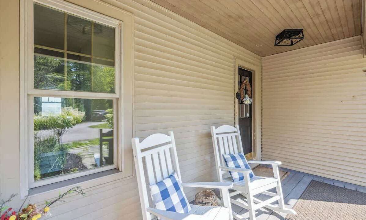 Photo of Patio Balcony in Moultonborough