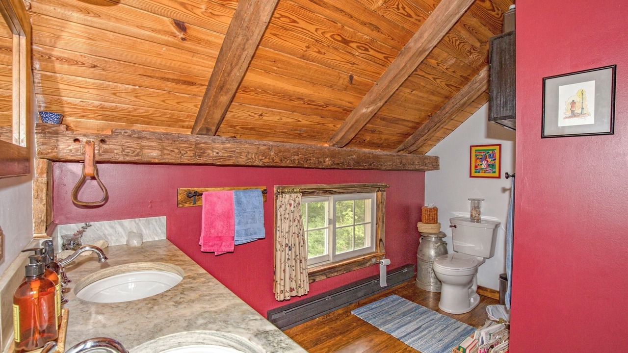Photo of Bathroom in Williamstown
