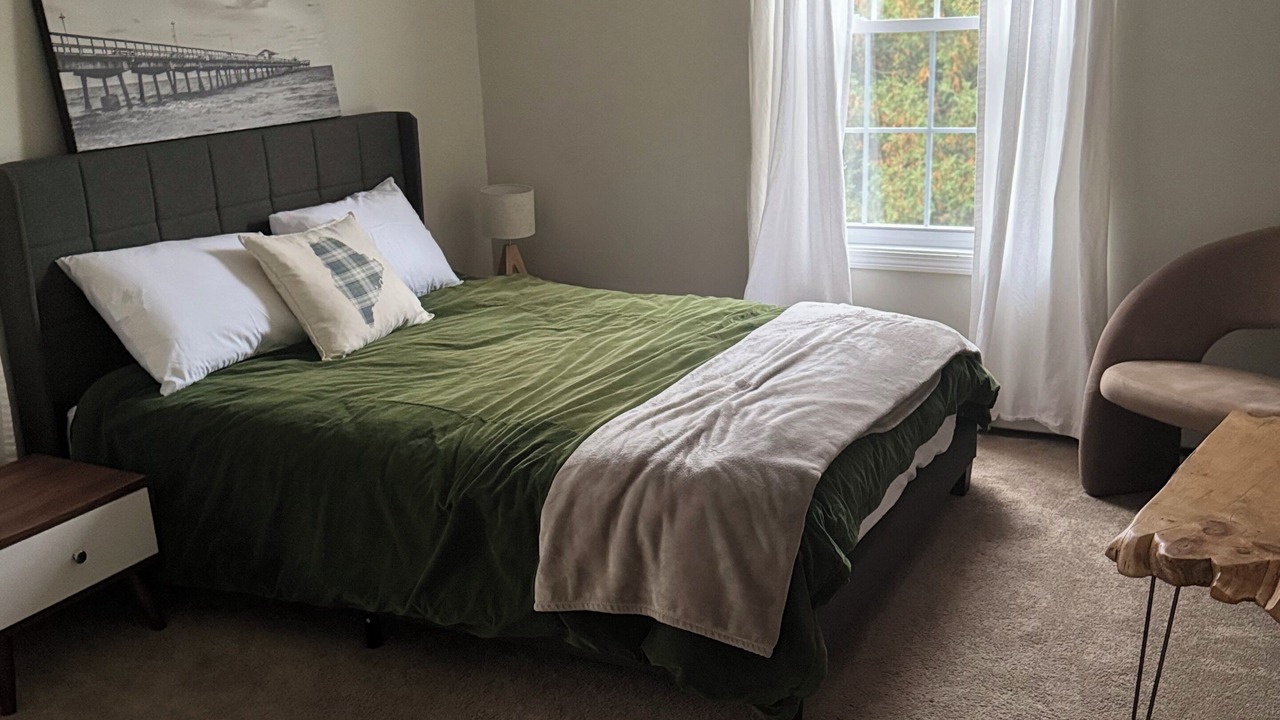 Photo of Bedroom in Knightville