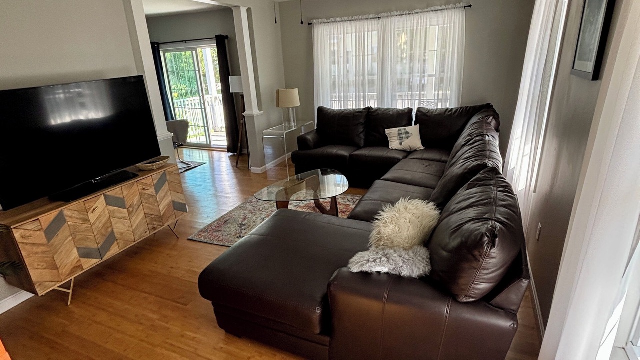 Photo of Livingroom in Knightville