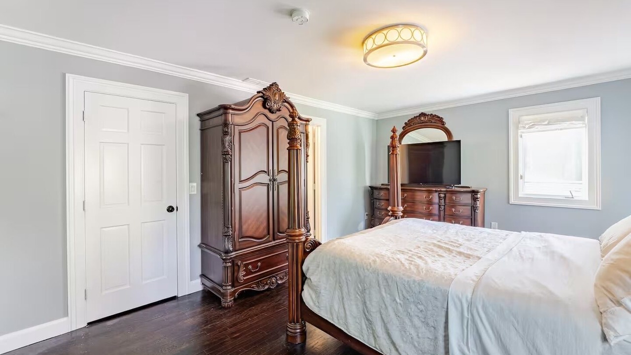 Photo of Bedroom in Norwalk