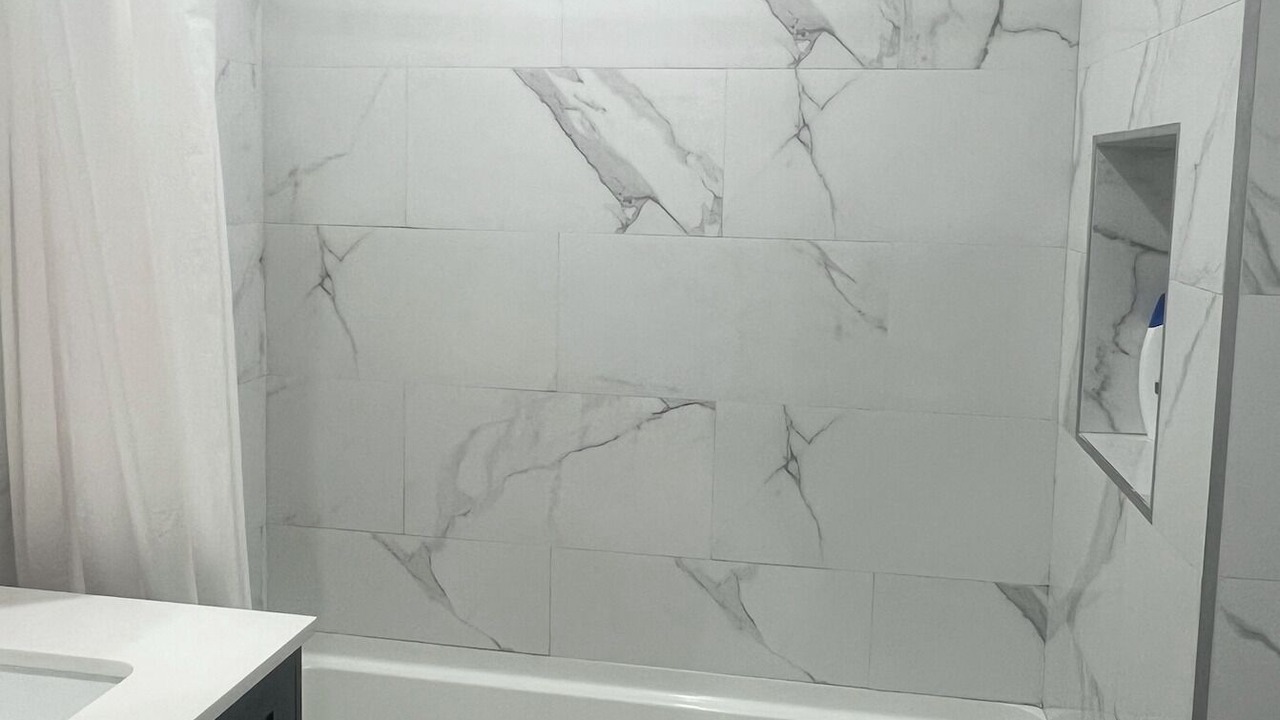 Photo of Bathroom in Russell Gardens