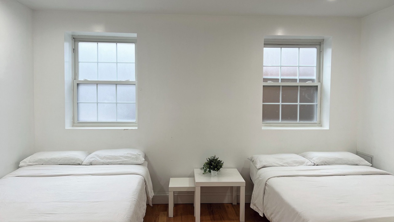 Photo of Bedroom in Russell Gardens