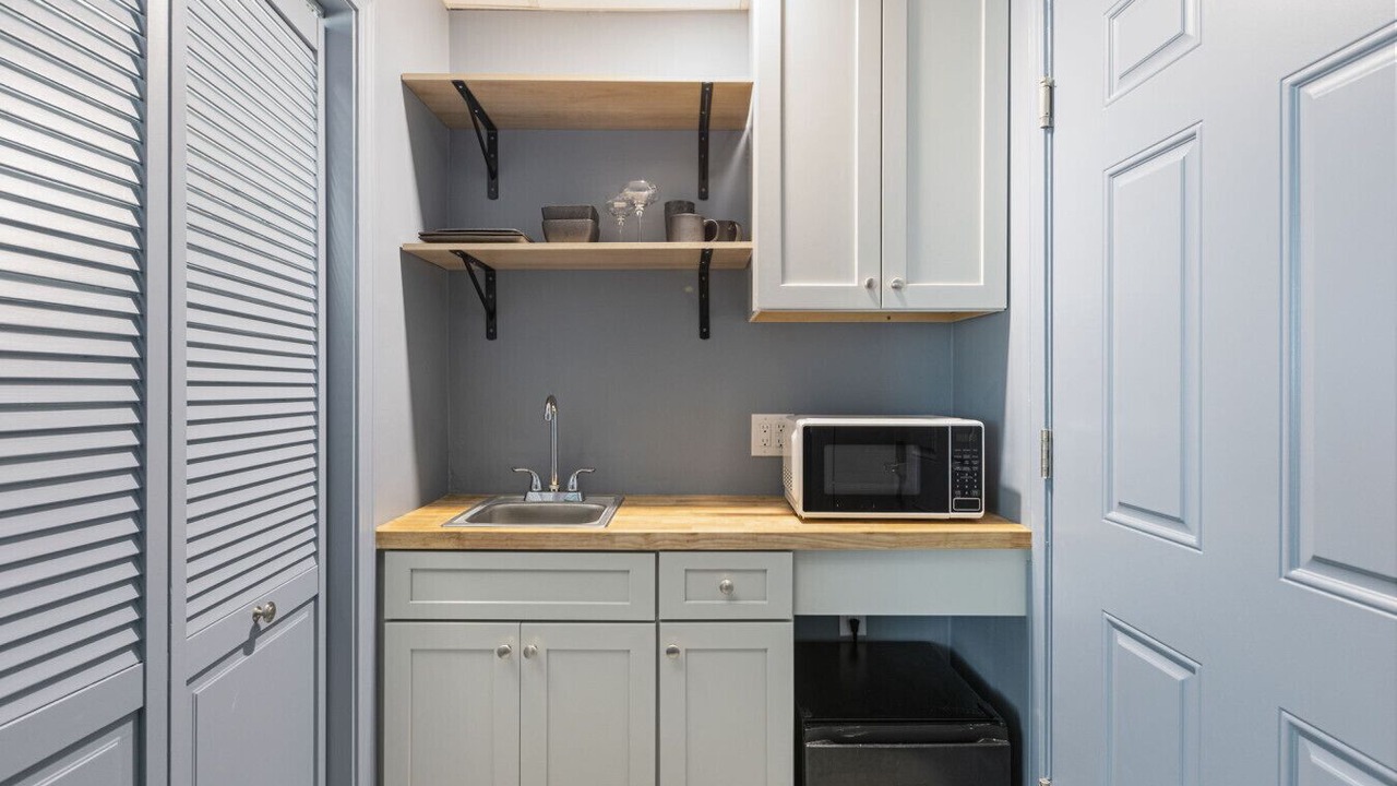Photo of Kitchen in Off Broadway