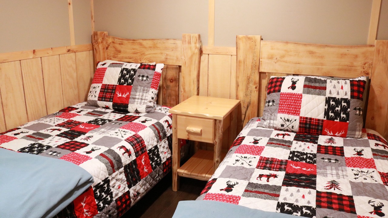 Photo of Bedroom in Inlet