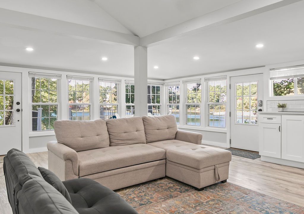 Photo of Livingroom in Plymouth