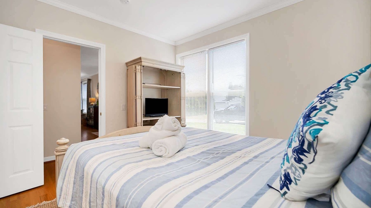 Photo of Bedroom in Niantic