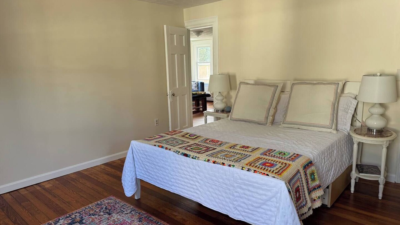 Photo of Bedroom in Warren