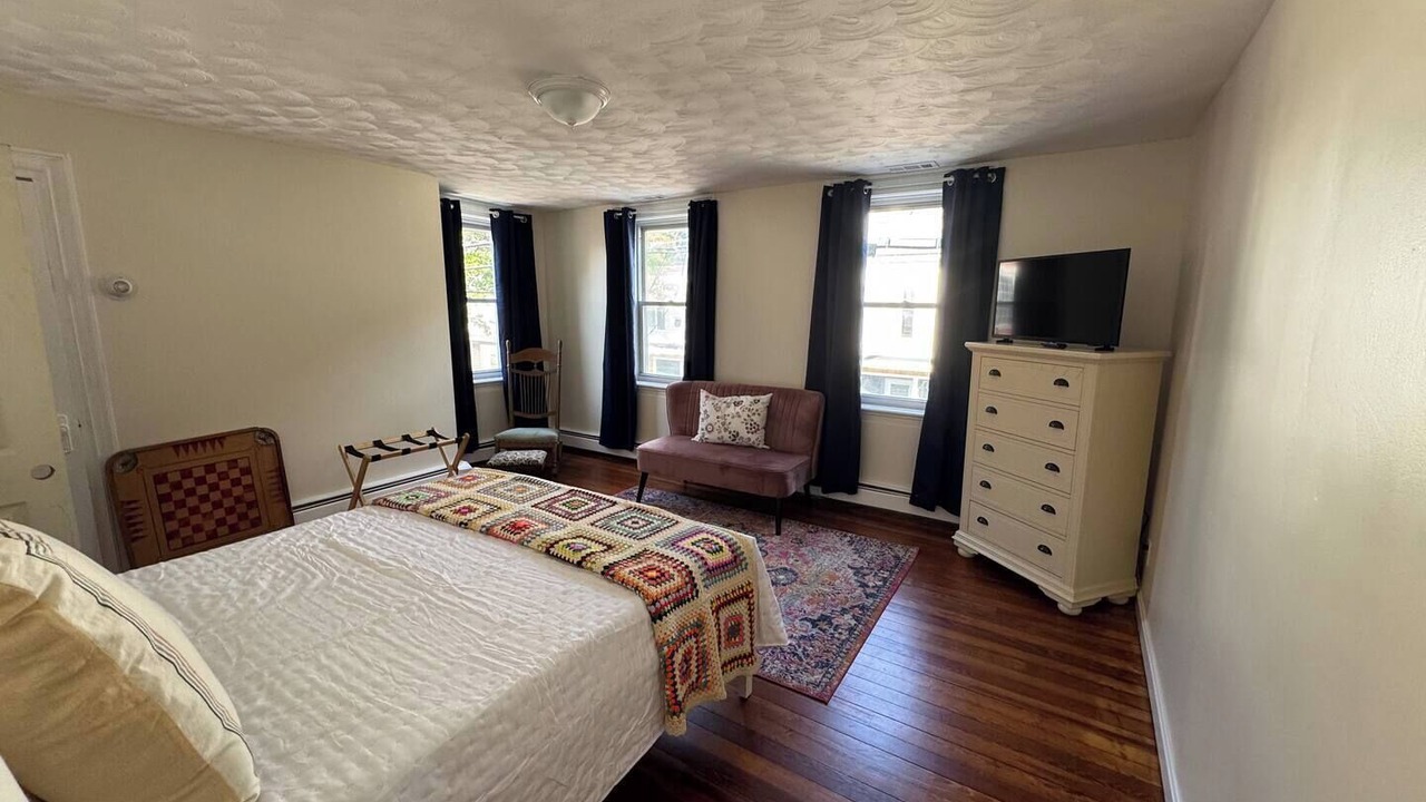Photo of Bedroom in Warren