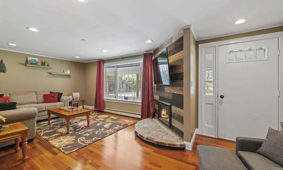 Photo of Livingroom in Freedom