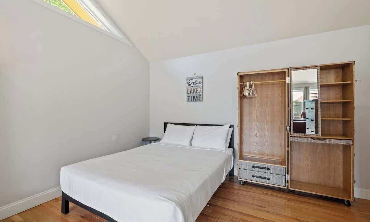 Photo of Bedroom in Sanbornville