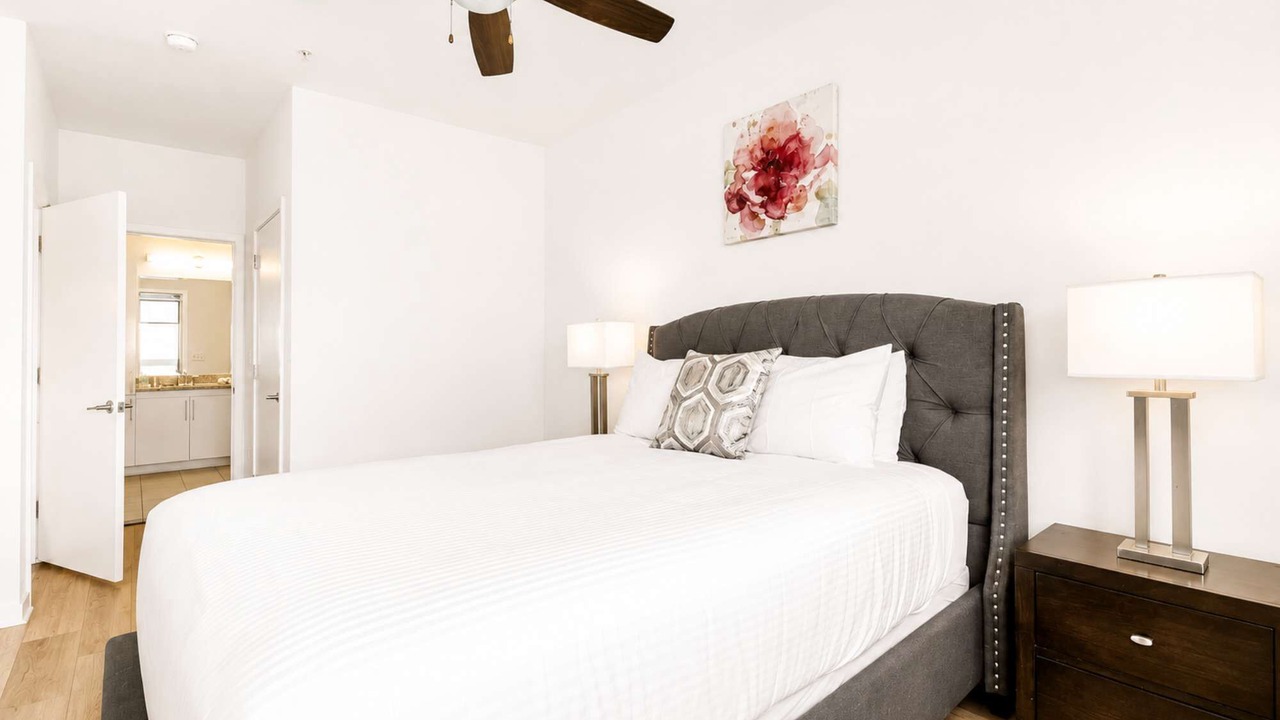 Photo of Bedroom in Downtown