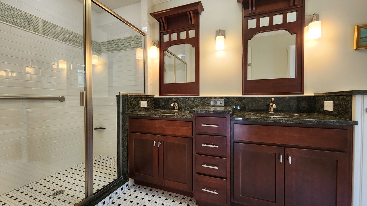 Photo of Bathroom in Jamestown