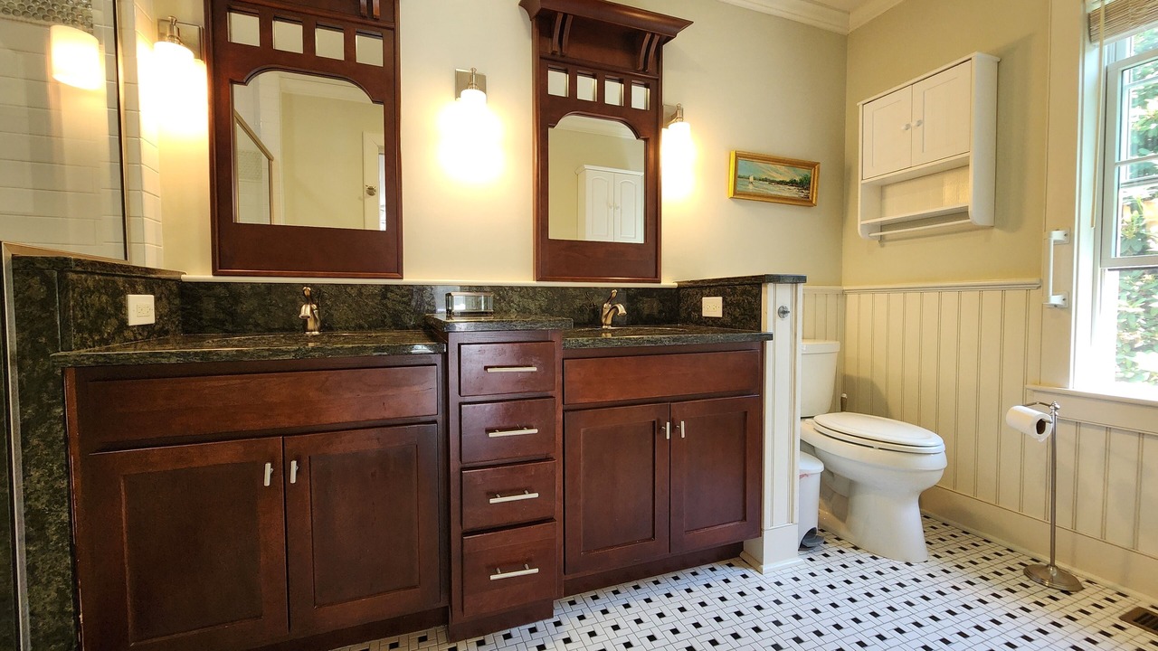 Photo of Bathroom in Jamestown