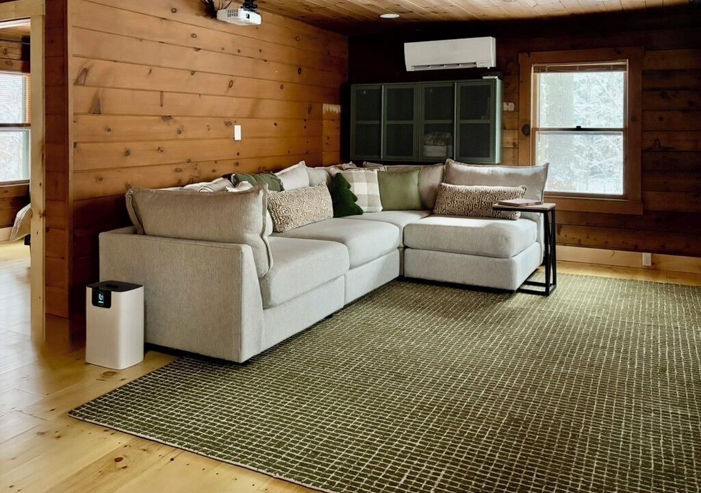 Photo of Livingroom in Lake Arrowhead