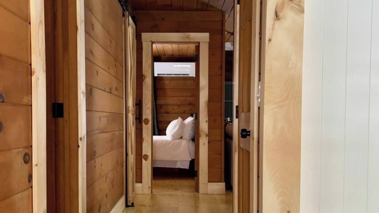 Photo of Bedroom in Lake Arrowhead