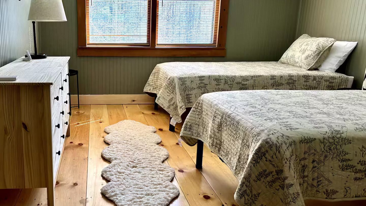Photo of Bedroom in Lake Arrowhead