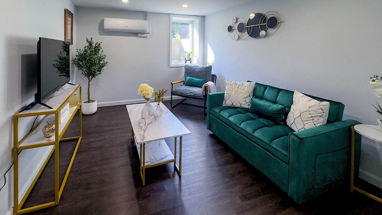 Photo of Livingroom in East Haven