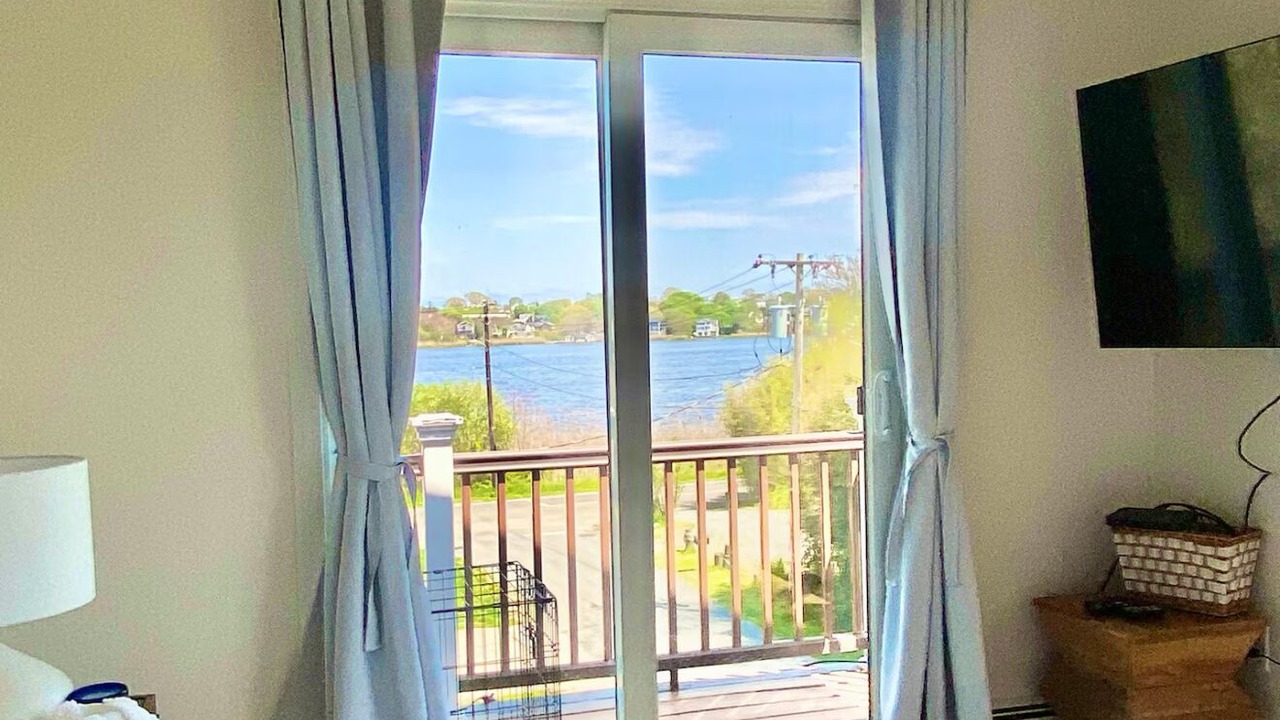 Photo of Bedroom in Bonnet Shores
