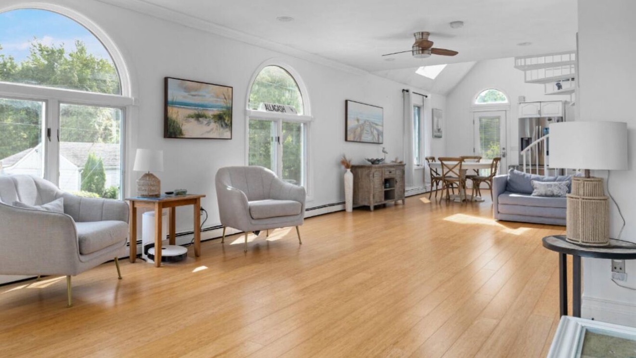 Photo of Livingroom in Bonnet Shores