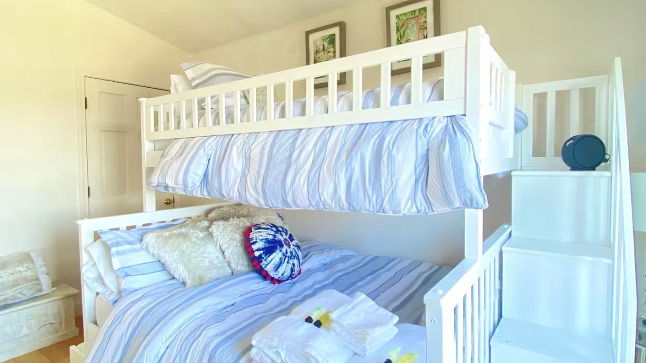Photo of Bedroom in Bonnet Shores