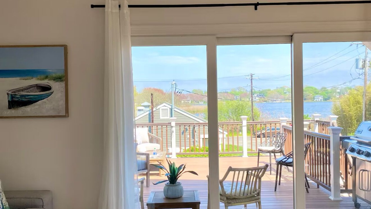 Photo of Livingroom in Bonnet Shores