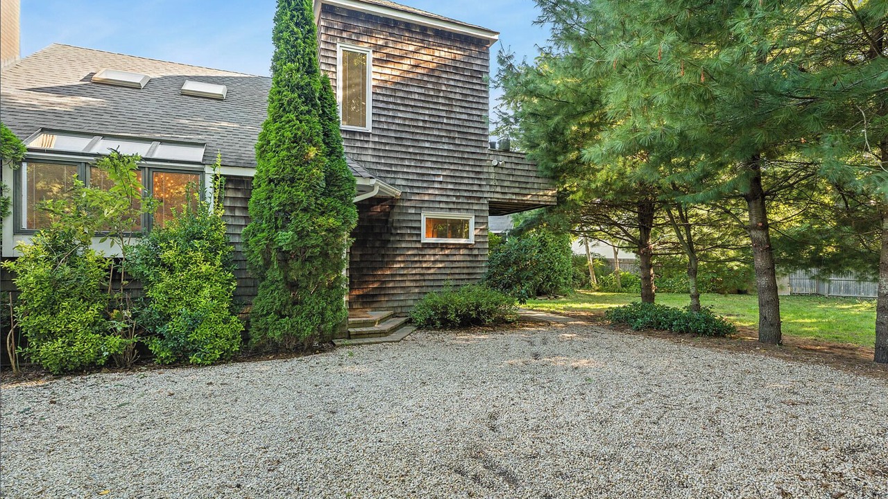Photo of Outdoor in Village of East Hampton