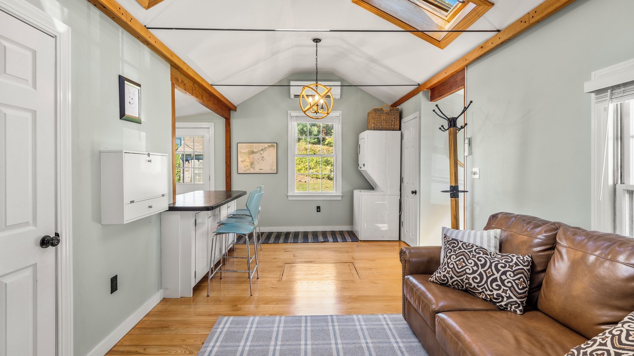 Photo of Livingroom in Marblehead