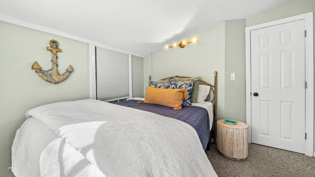 Photo of Bedroom in Marblehead