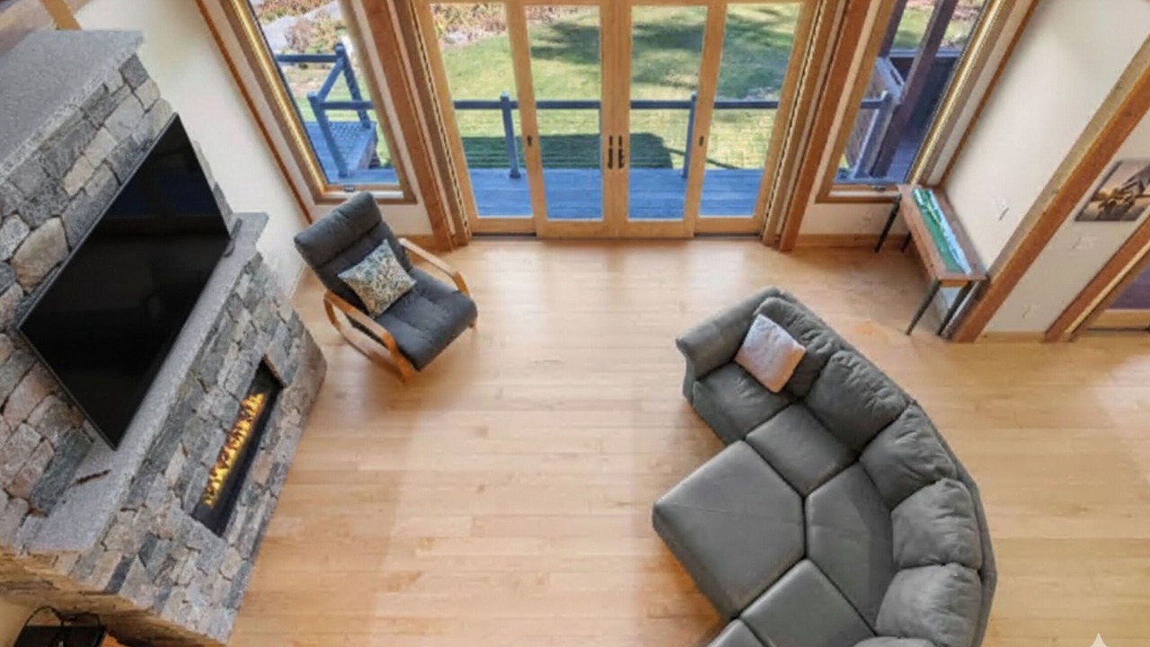 Photo of Livingroom in Meredith