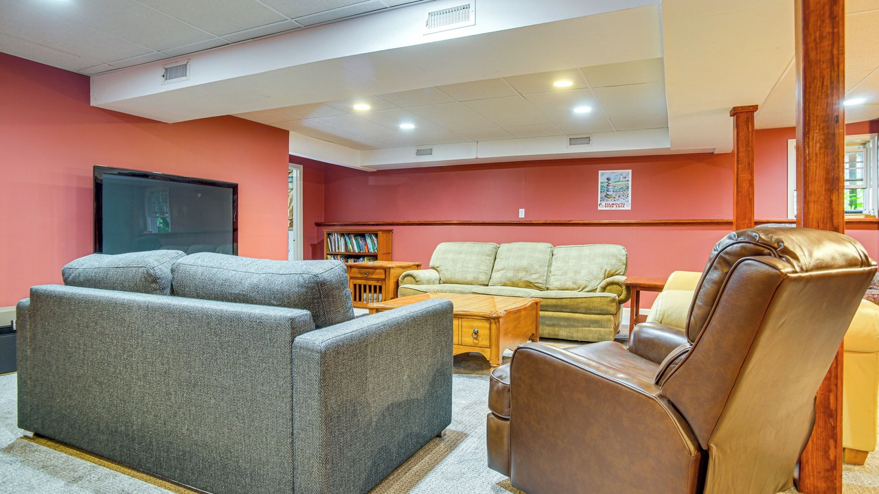 Photo of Livingroom in Hatchville