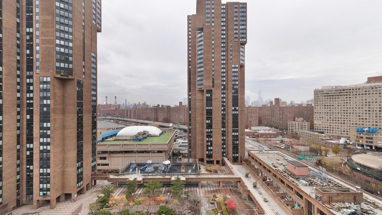 Photo of Outdoor in Peter Cooper Village