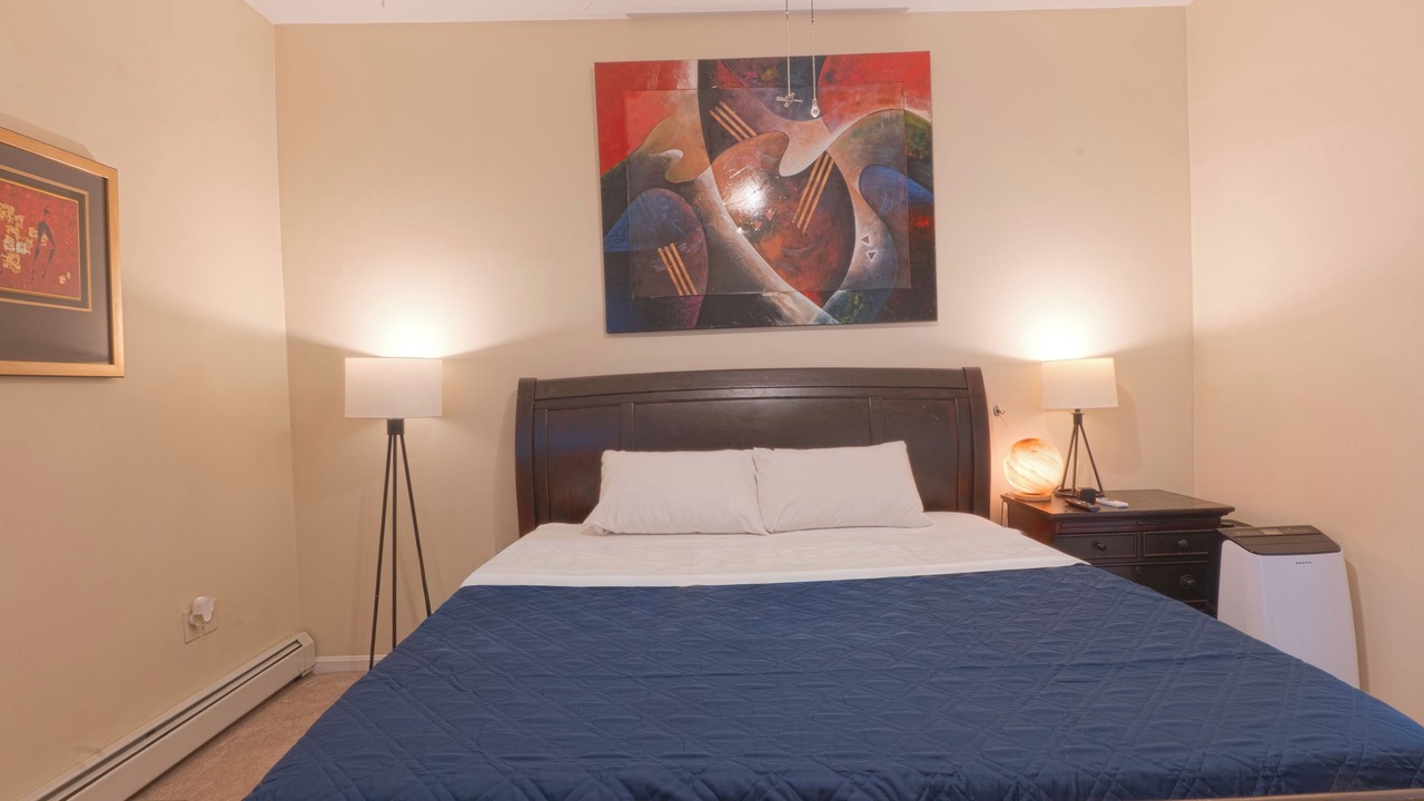 Photo of Bedroom in Rumford Center