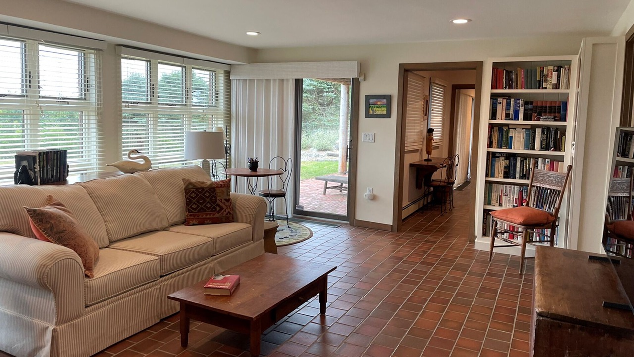 Photo of Livingroom in Chilmark