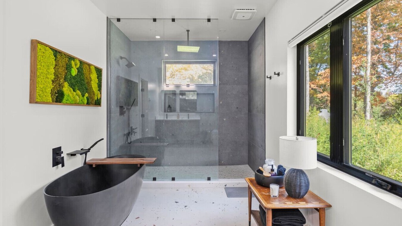 Photo of Bathroom in Hudson