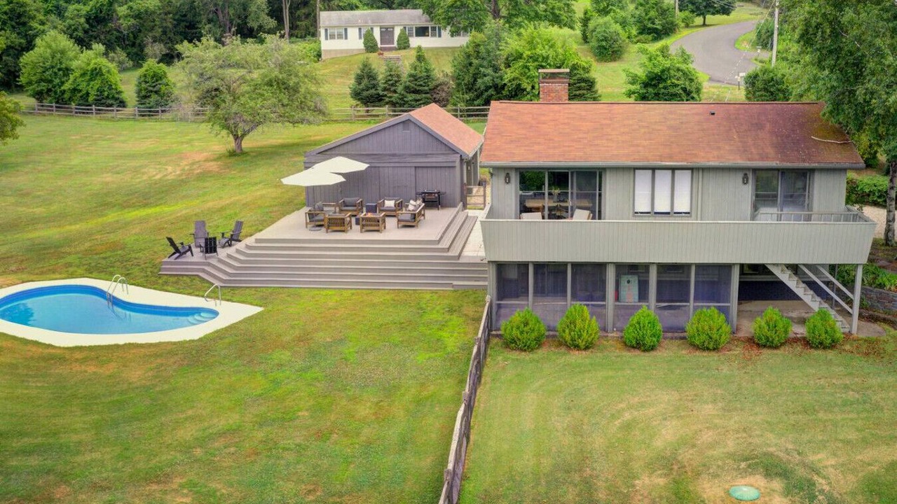 Photo of Outdoor in Hudson
