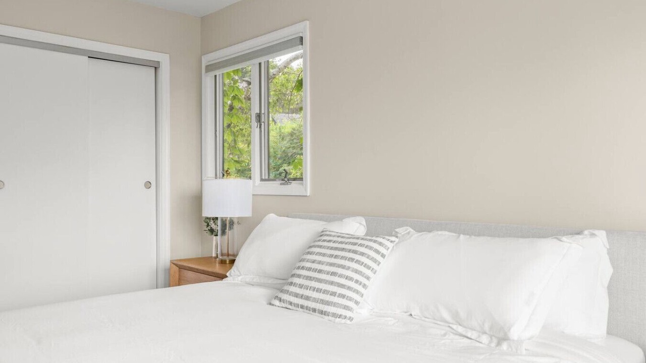 Photo of Bedroom in Hudson