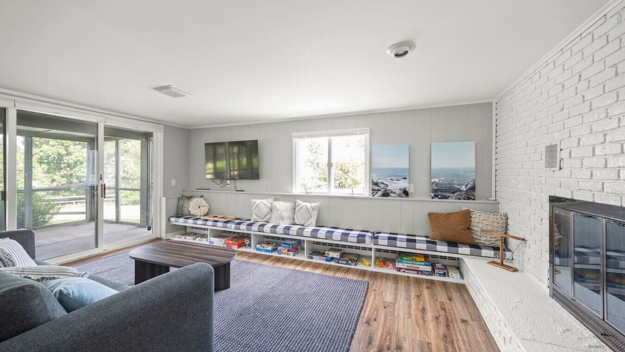 Photo of Livingroom in Hudson
